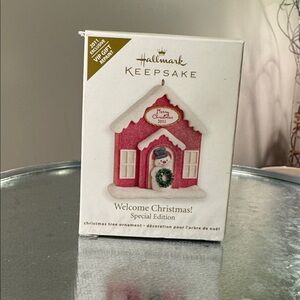 Hallmark Keepsake Welcome Christmas! Special Edition 2011